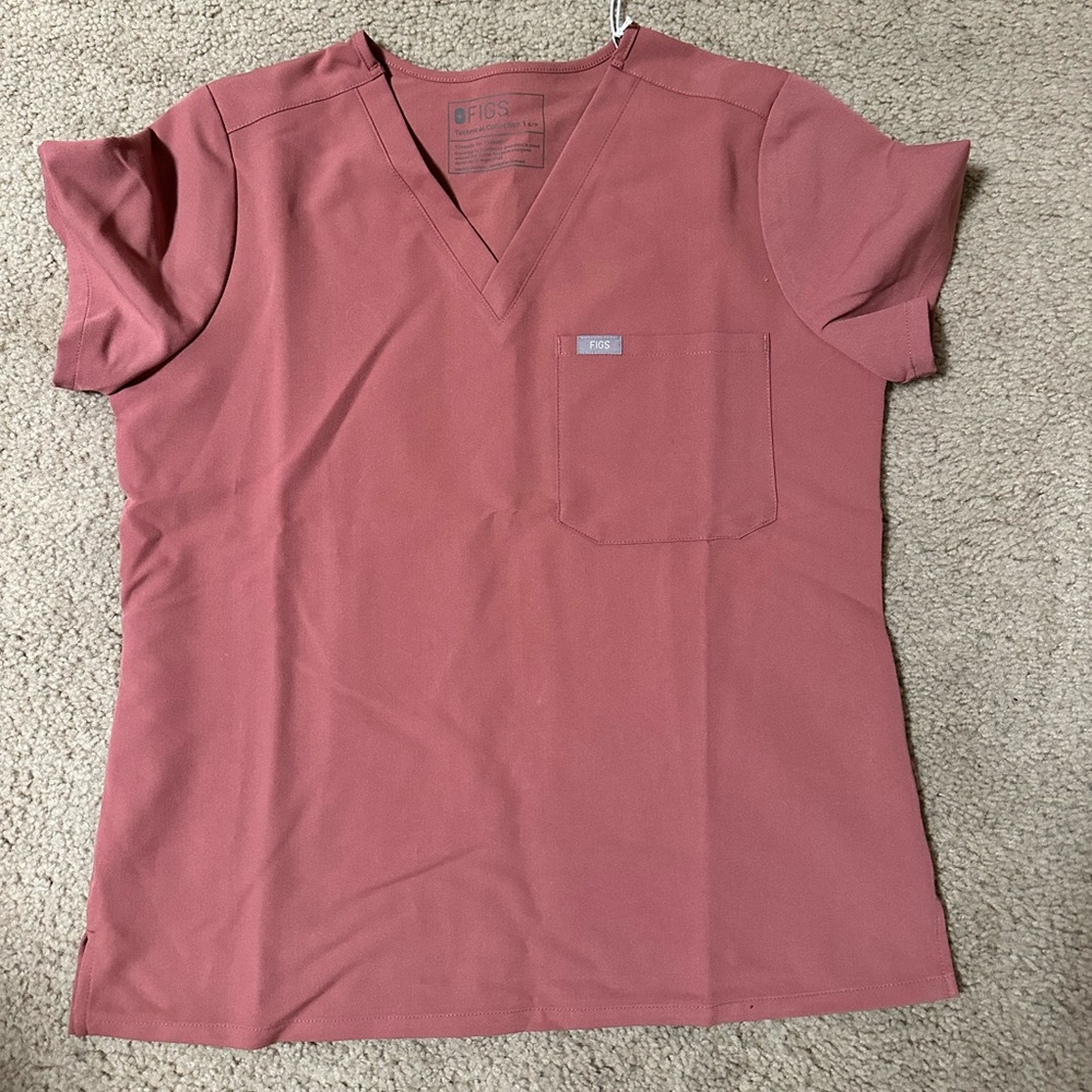 Mauve figs scrub top